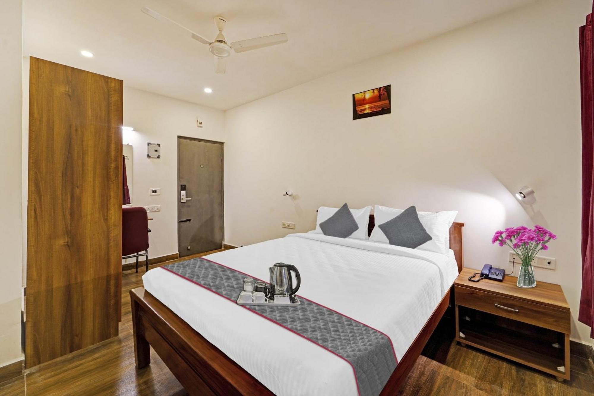 Hotel Super Townhouse Orchid Residency Near T.Nagar Chennai Esterno foto
